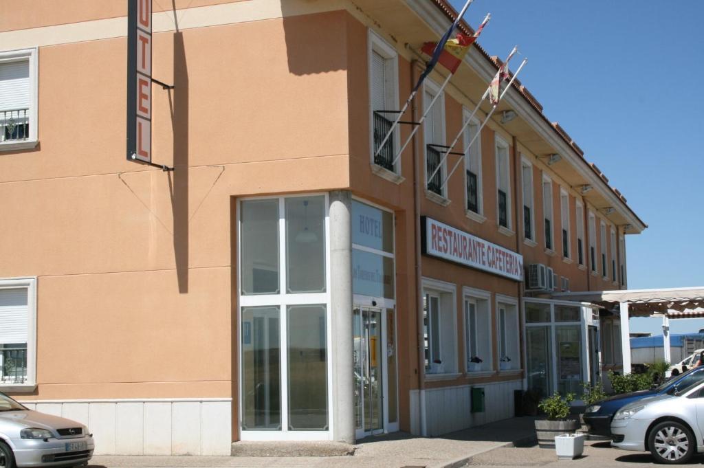 Hotel Los Toreros Del Trabancos Siete Iglesias de Trabancos Extérieur photo